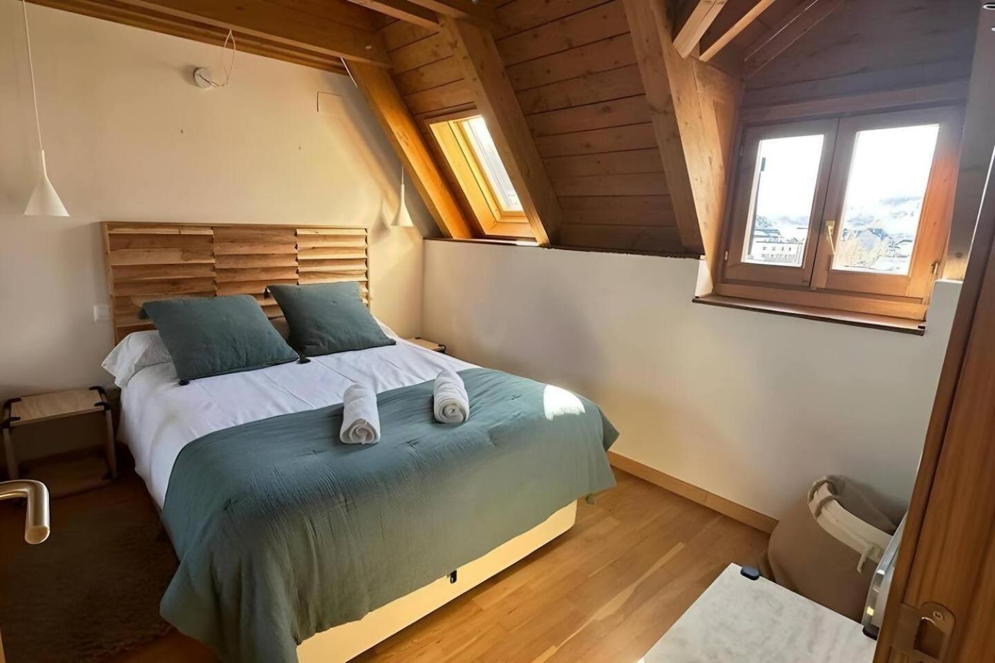 Caleydos Duplex Diseno Garaje Wifi Διαμέρισμα Sallent de Gállego Εξωτερικό φωτογραφία